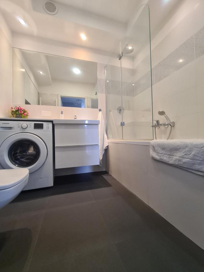 Apartament Rodzinny Z Ogrodkiem 그단스크 외부 사진